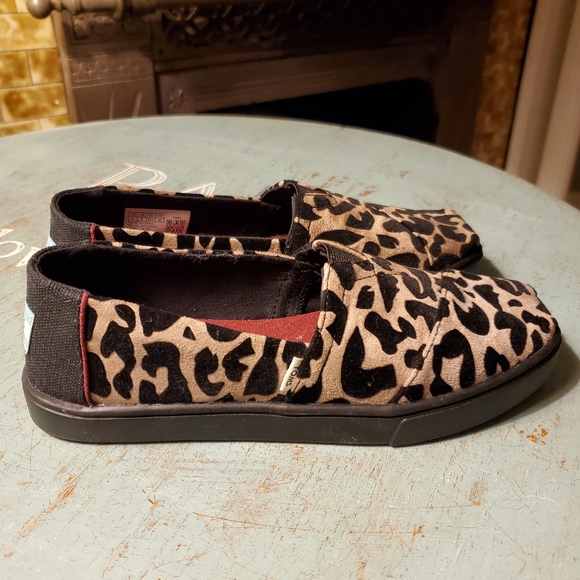 Toms Shoes - Toms Alpargata Cupsole Leopard Slip-On NEW, size 5